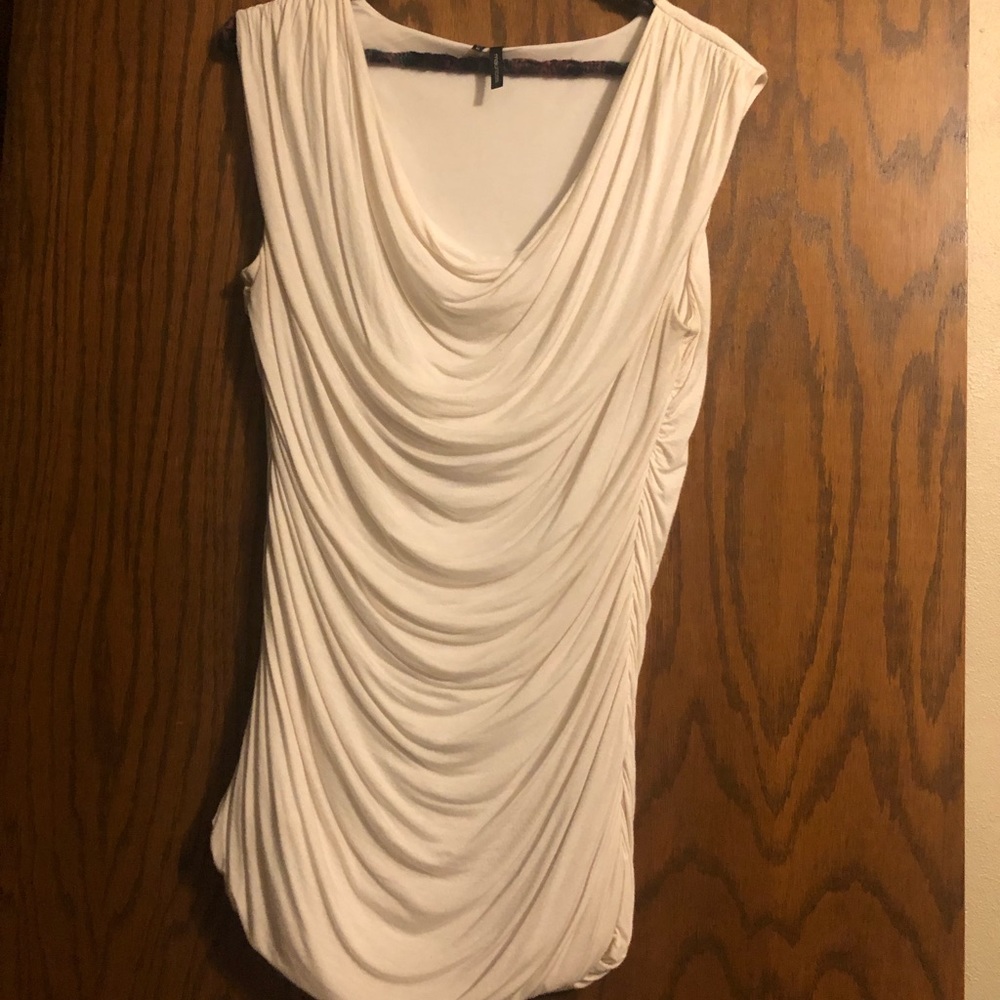 Maurice’s white top